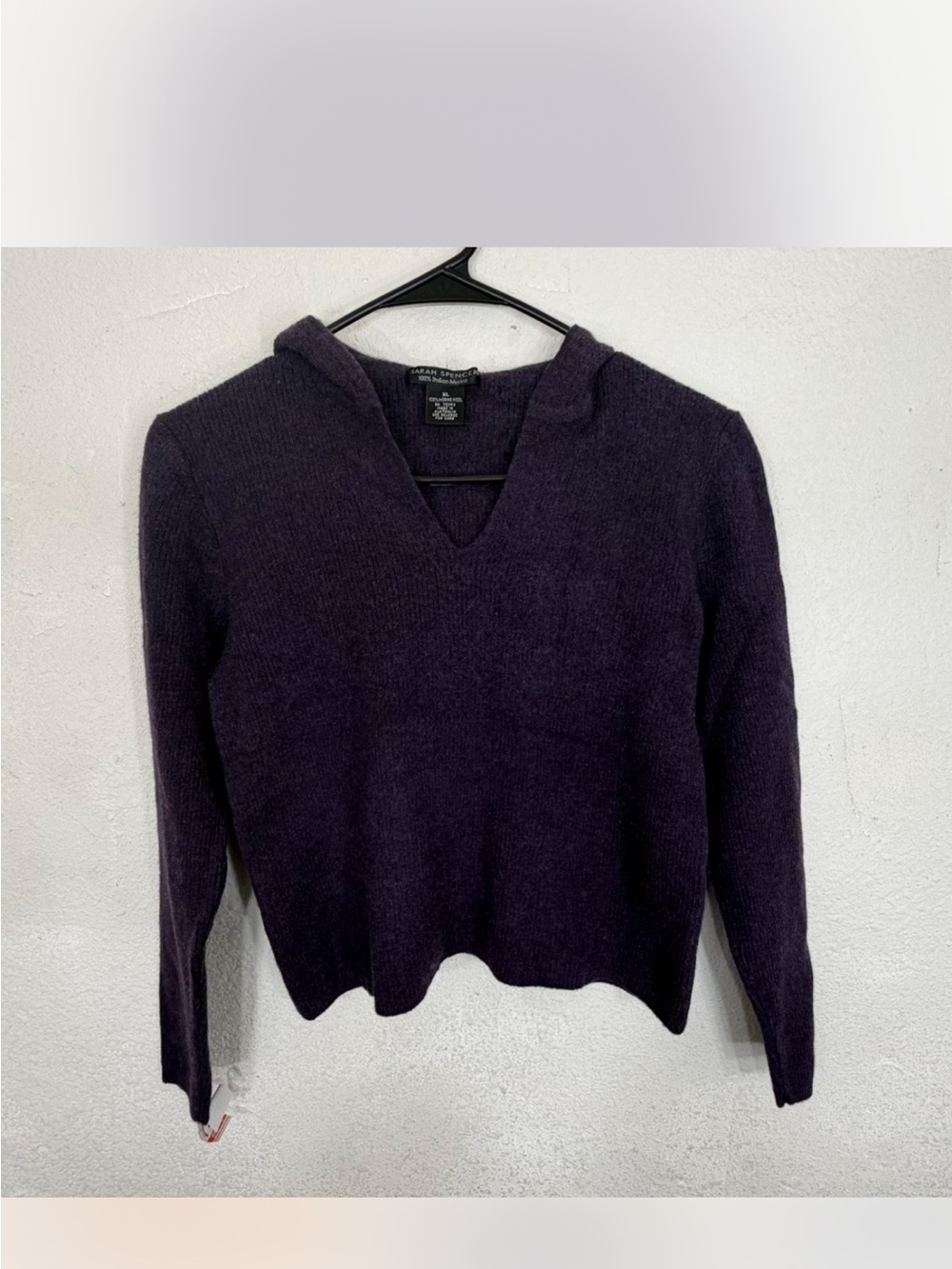 100% Merino wool Hooded cropped V-Neck Sweater in Deep Purple